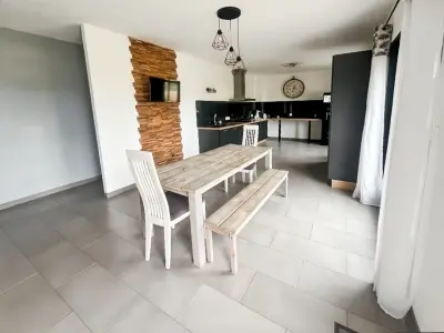 À vendre à Gièvres – Maison individuelle de 134 m² avec suite parentale et grand jardin