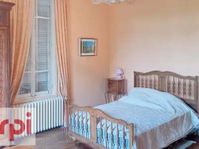 villa de 11 pièces (380 m²) à ROMORANTIN LANTHENAY