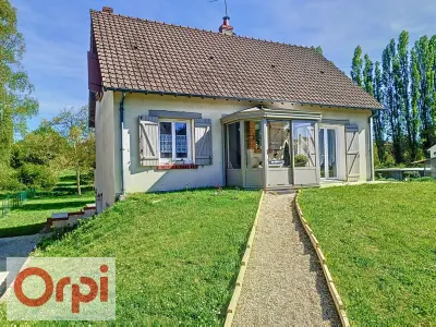 Maison À Vendre à COURMEMIN